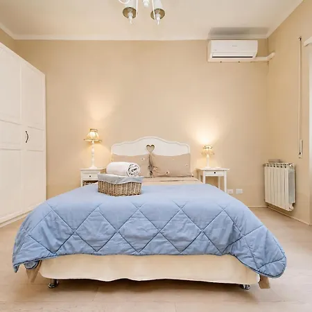 Apartment 4bnb - White - Private Garden *